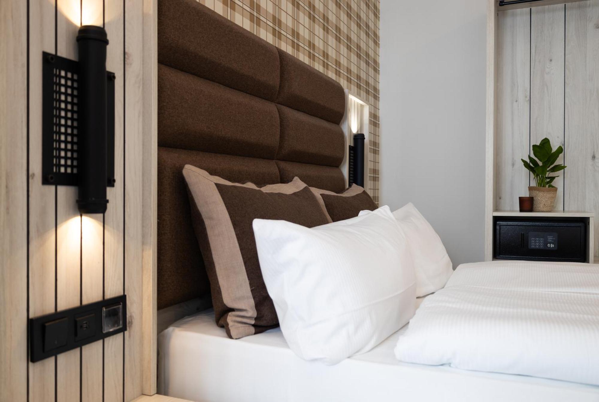 Hotel Innception Cologne Exterior photo